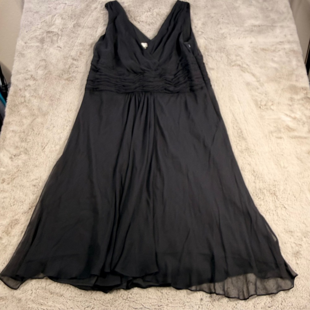 Maggy London Woman Dress 16W Black Silk Blend Sleeveless‎ Formal Party Wedding